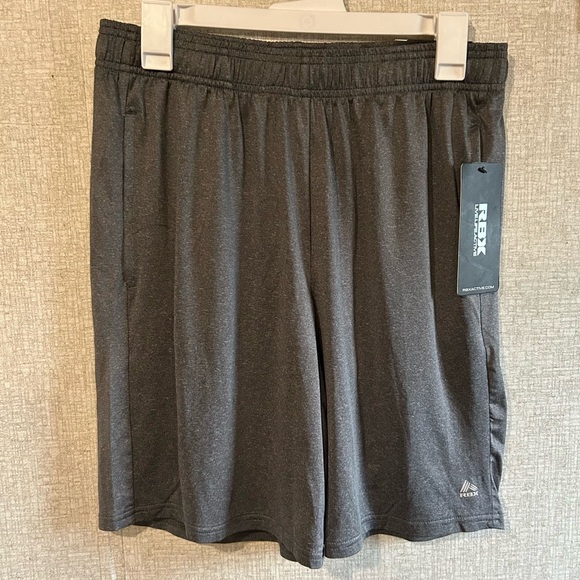 NWT Men’s Medium RBX Training Shorts 9” Inseam Gray Athletic Workout Shorts - Picture 1 of 9